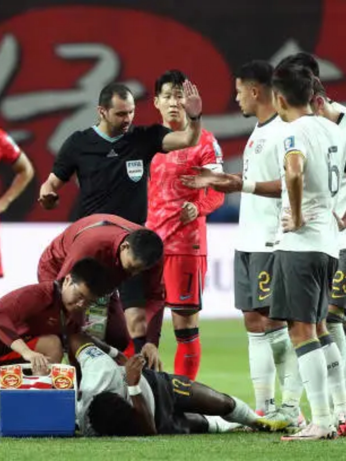 国足备战世界杯，战术调整收效