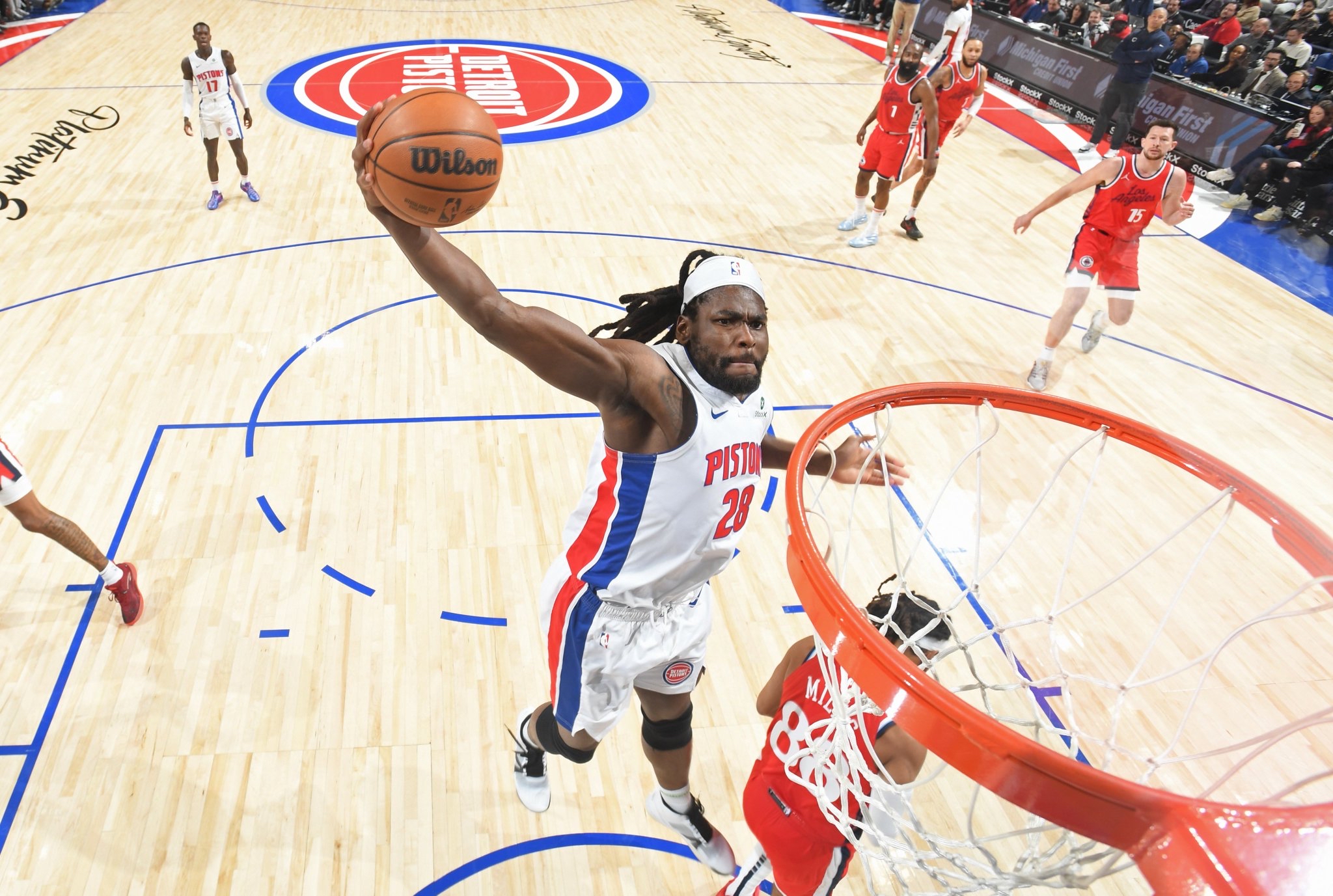 篮球球队主场连胜记录不断刷新