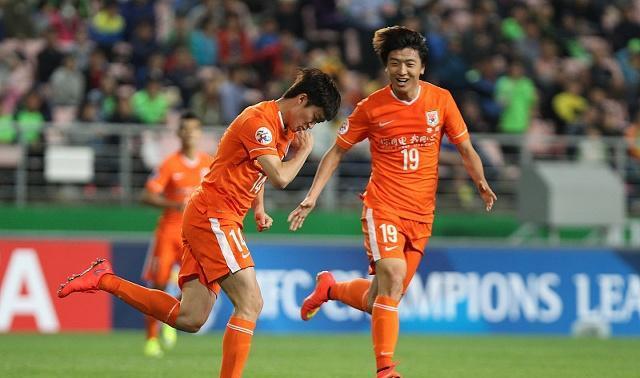 鲁能后防漏洞频现，连续客场遭遇失利的简单介绍