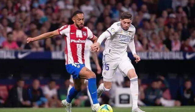 包含马德里竞技大胜，小组出线前景乐观的词条