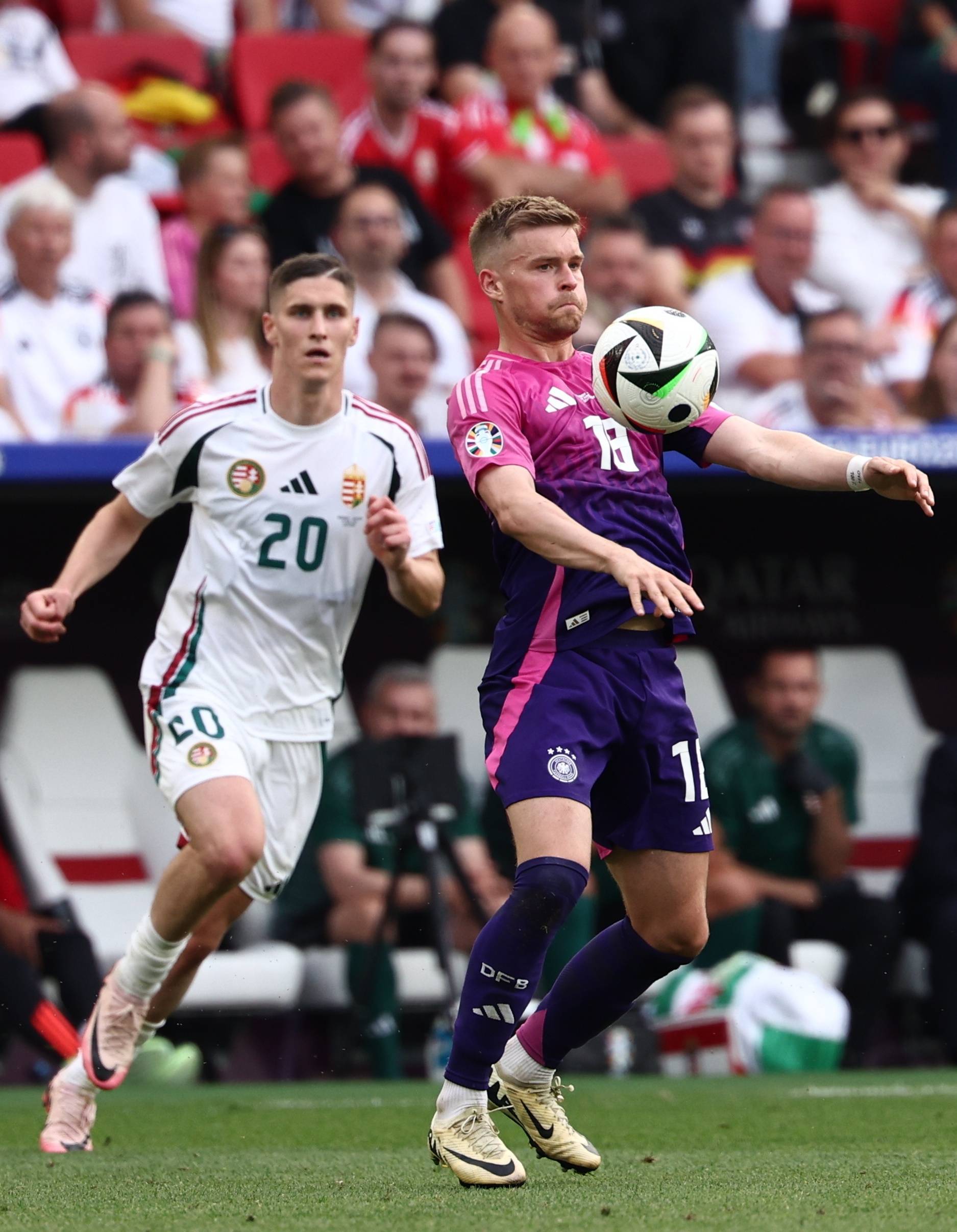 匈牙利队挺进八强，欧洲足球赛惊喜表现的简单介绍