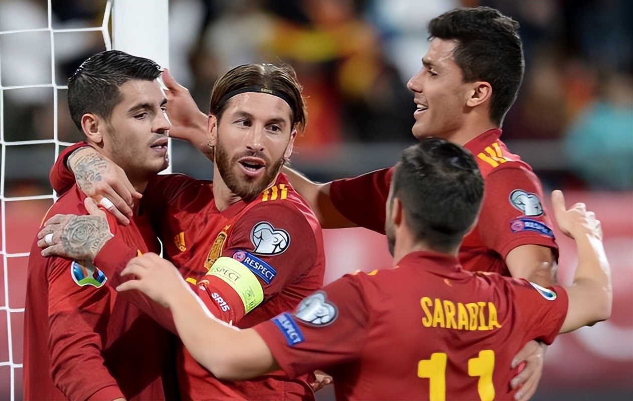 关于紧张激烈的欧预赛大战令人目不转睛的信息